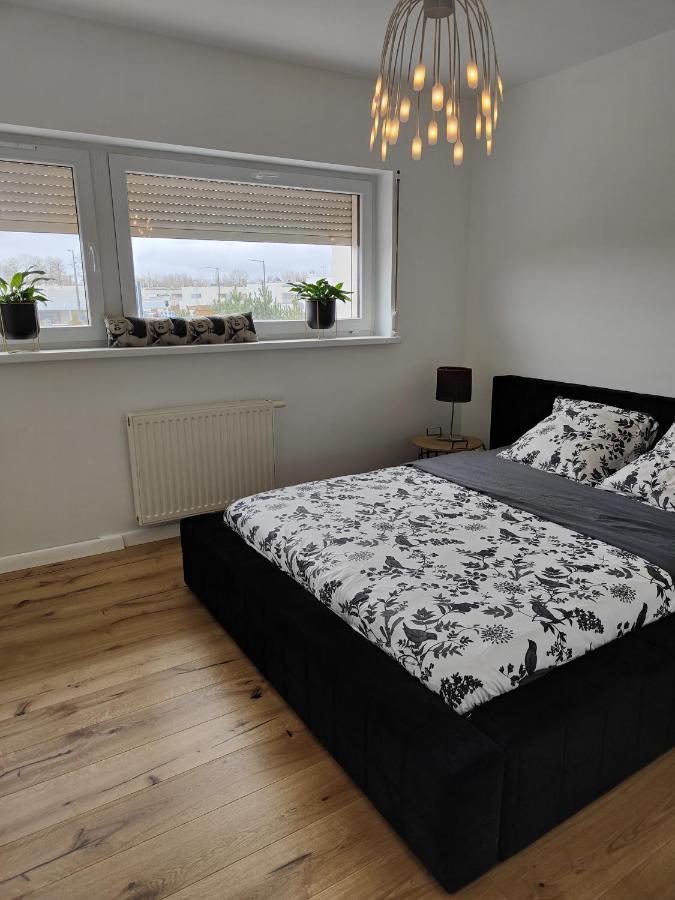 Dom Dabrowka Poznan Apartment Paledzie Bagian luar foto