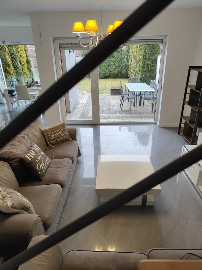 Dom Dabrowka Poznan Apartment Paledzie Bagian luar foto