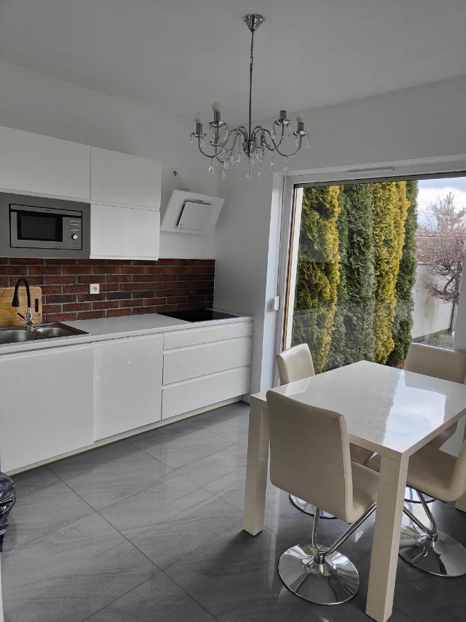 Dom Dabrowka Poznan Apartment Paledzie Bagian luar foto