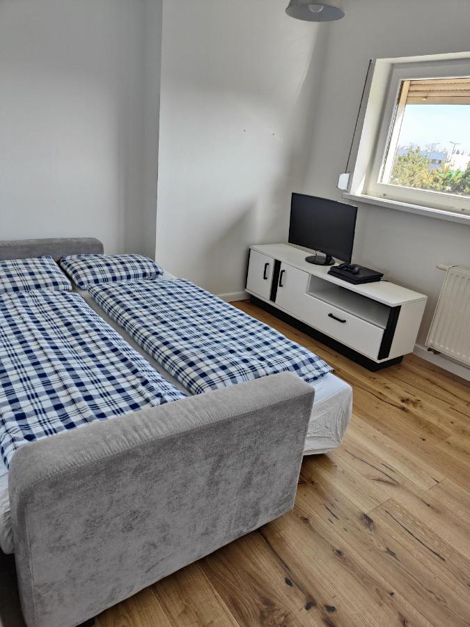 Dom Dabrowka Poznan Apartment Paledzie Bagian luar foto